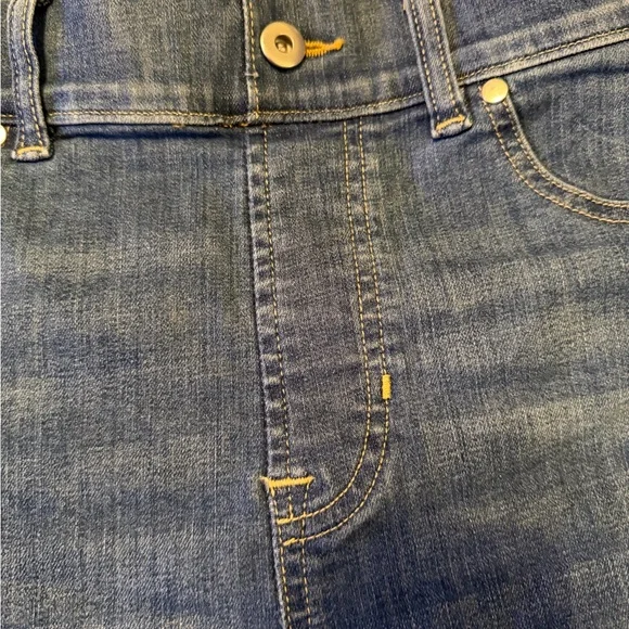 Spanx Blue Denim Women's Pull-on Shorts - Picture 7 of 12